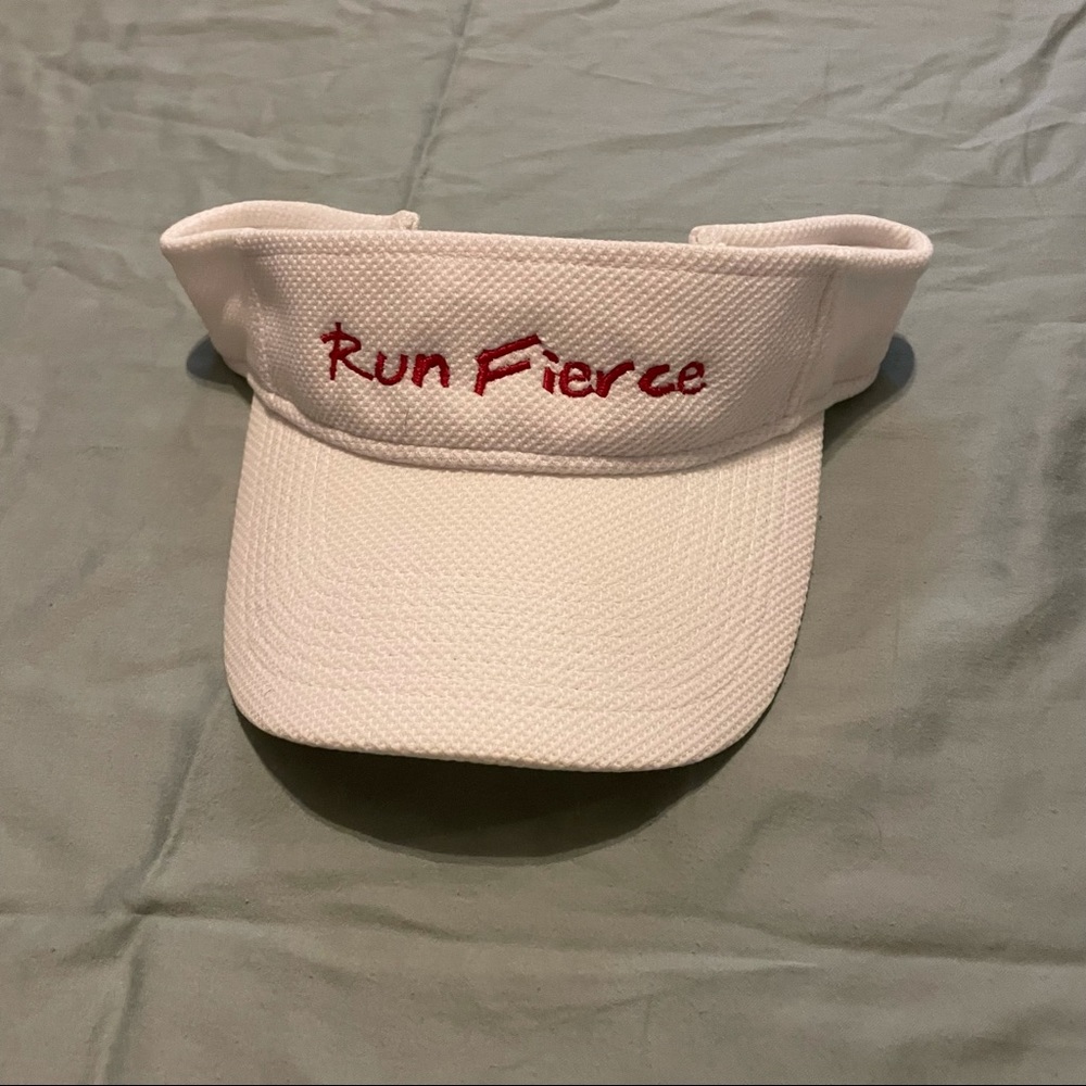 Run Fierce white and pink visor